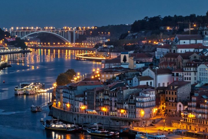 Pictury Photo Tours - Ribeira e Ponte da Arrábida, Porto, Portugal