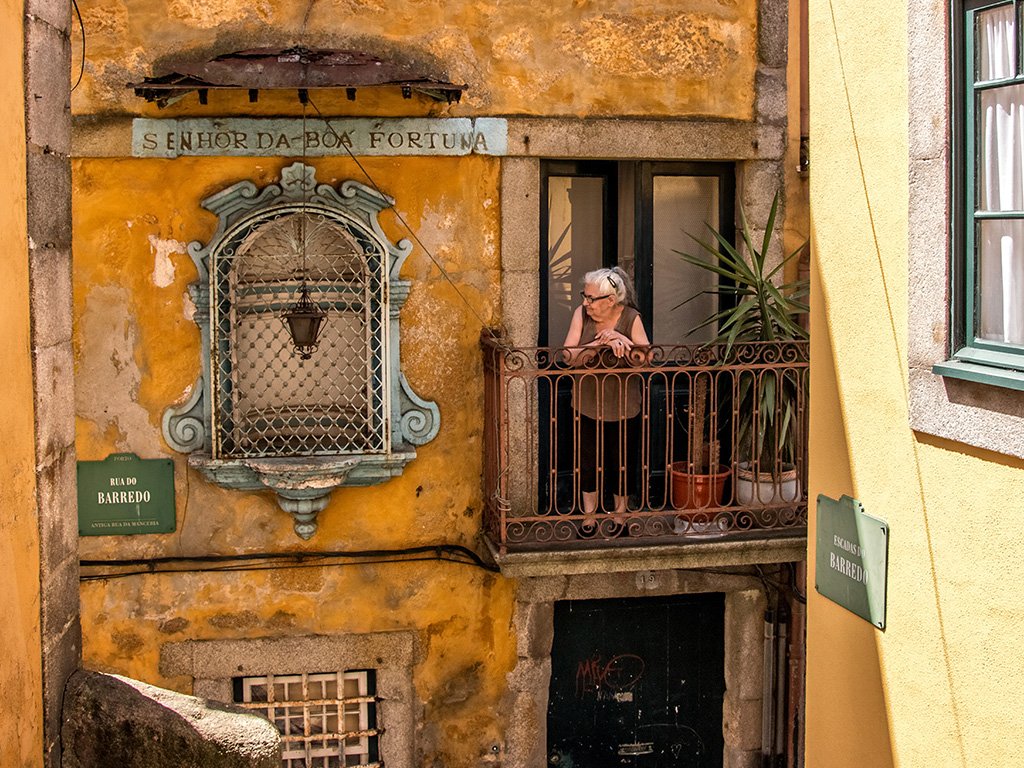 Pictury Photo Tours - Porto Ribeira, Portugal