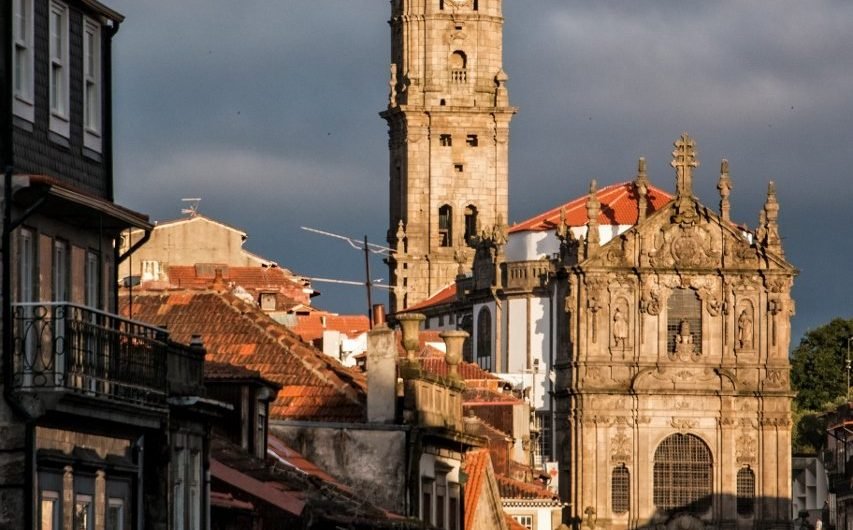 torre-clerigos-porto-portugal