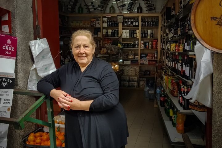 Manuela-Mercearia-Porto-pictury-photo-tours-portugal