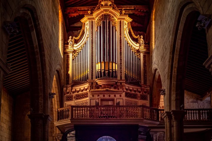 Guimarães orgão da colegiada